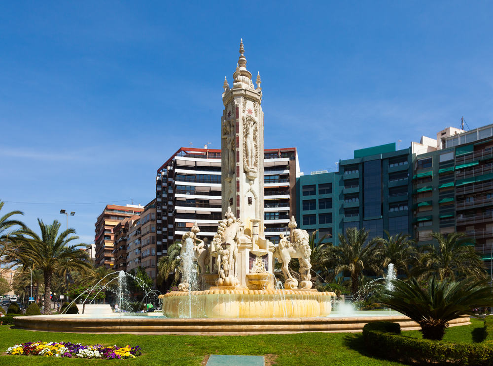 Luceros pladsen - Alicante i Spanien
