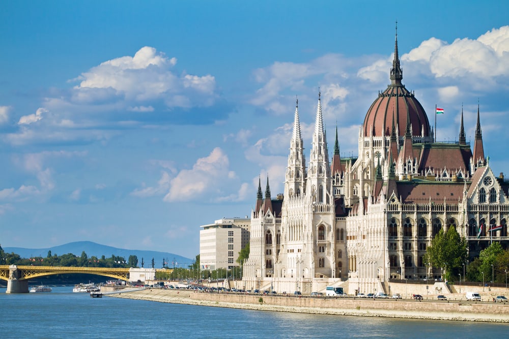 Parlamentsbygningen - Budapest i Ungarn