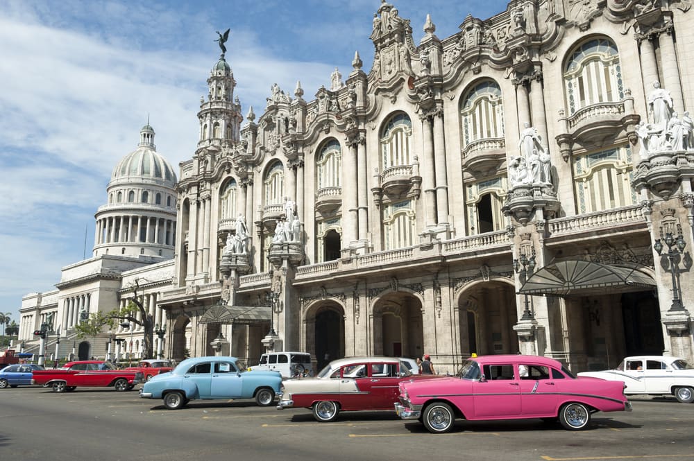 Gamle amerikanerbiler på Havana - Cuba