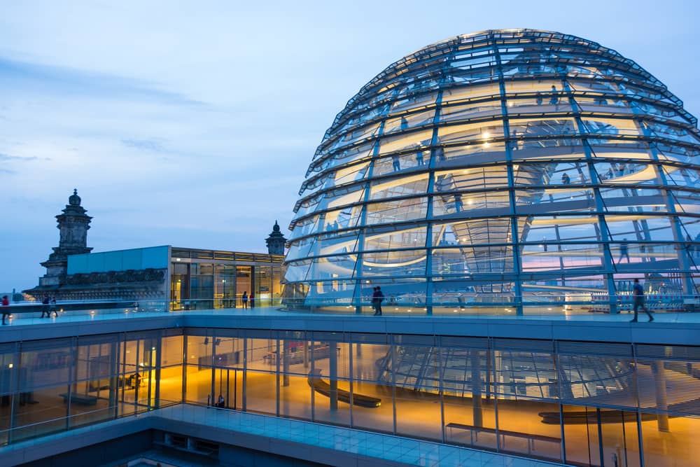 Rigsdagsbygningen - Berlin i Tyskland