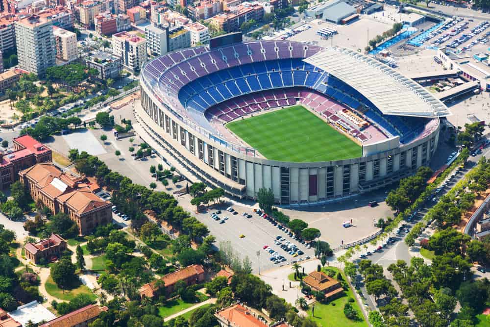 Barcelonas største stadion - Camp Nou - set fra oven